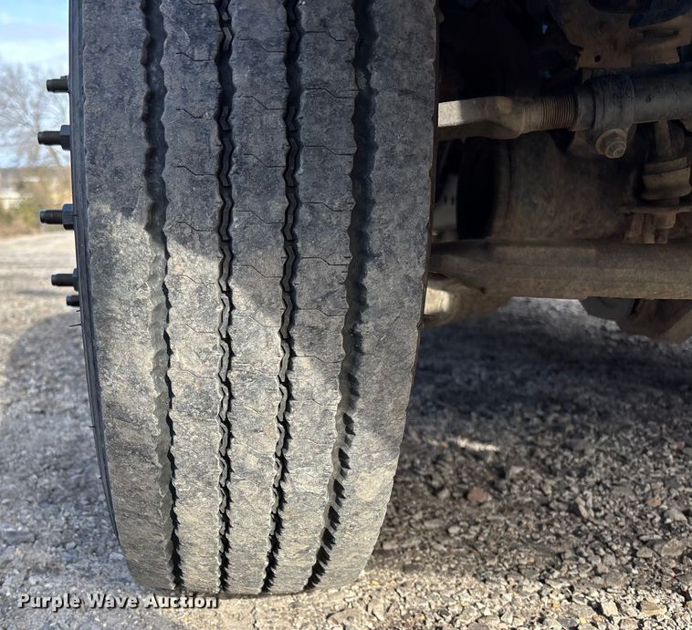 image for item FI1652 2012 Ford F450 XL Super Duty bucket truck