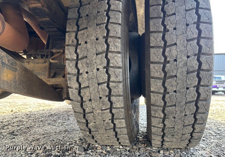 image for item FI1652 2012 Ford F450 XL Super Duty bucket truck