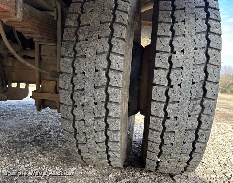 image for item FI1652 2012 Ford F450 XL Super Duty bucket truck