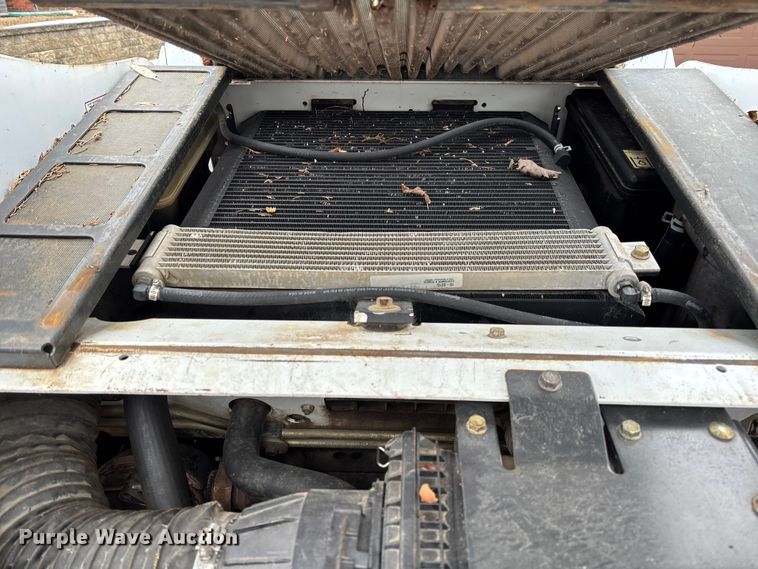 image for item FI1655 2015 Bobcat T630 tracked skid steer loader