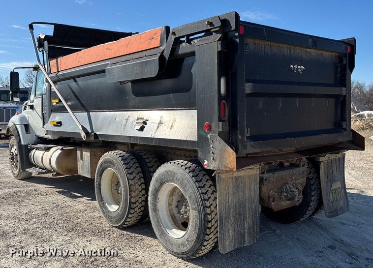 image for item FI1657 2015 International 7500 dump truck