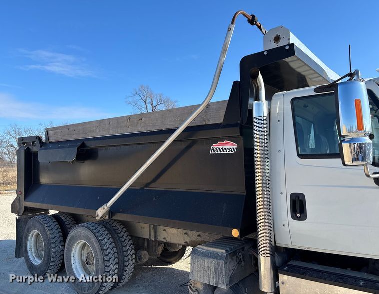 image for item FI1657 2015 International 7500 dump truck