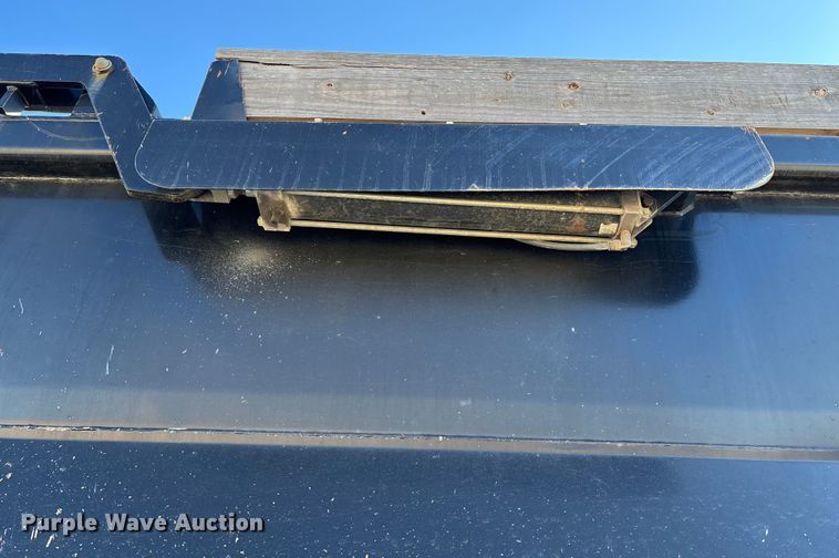 image for item FI1657 2015 International 7500 dump truck