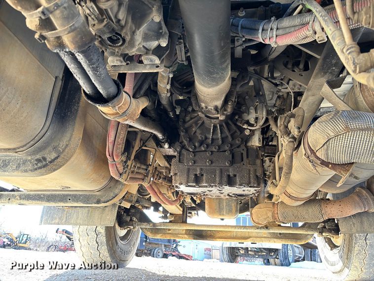 image for item FI1657 2015 International 7500 dump truck