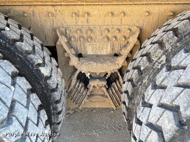 image for item FI1657 2015 International 7500 dump truck