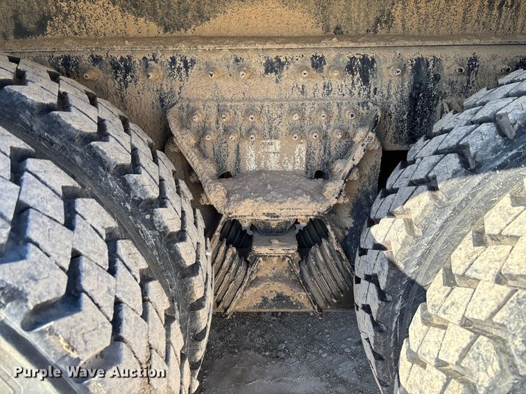 image for item FI1657 2015 International 7500 dump truck