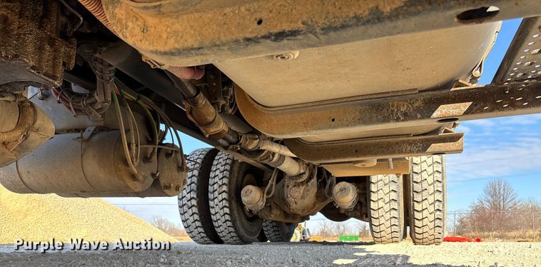 image for item FI1657 2015 International 7500 dump truck