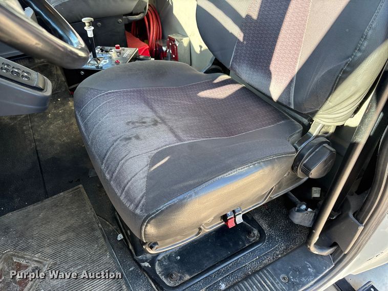 image for item FI1657 2015 International 7500 dump truck