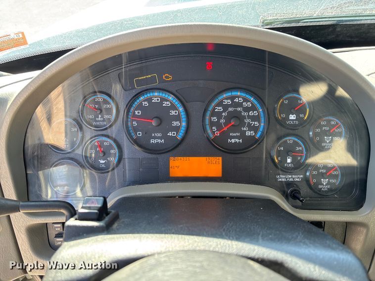 image for item FI1657 2015 International 7500 dump truck