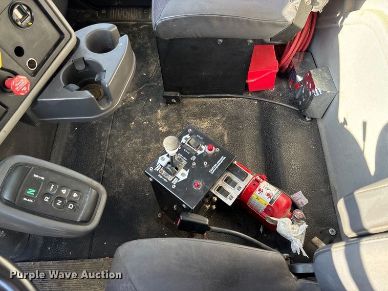 image for item FI1657 2015 International 7500 dump truck