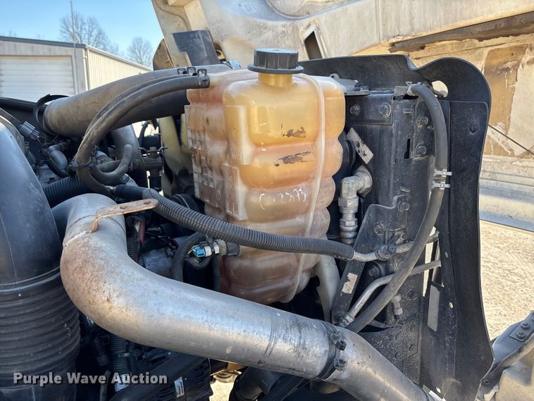 image for item FI1657 2015 International 7500 dump truck