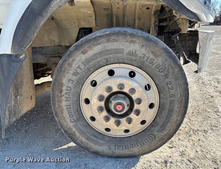 image for item FI1657 2015 International 7500 dump truck