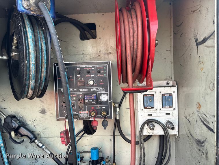 image for item FK1040 2019 Ford F550 Super Duty utility / service truck