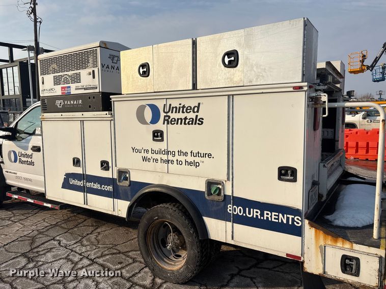 image for item FK1040 2019 Ford F550 Super Duty utility / service truck