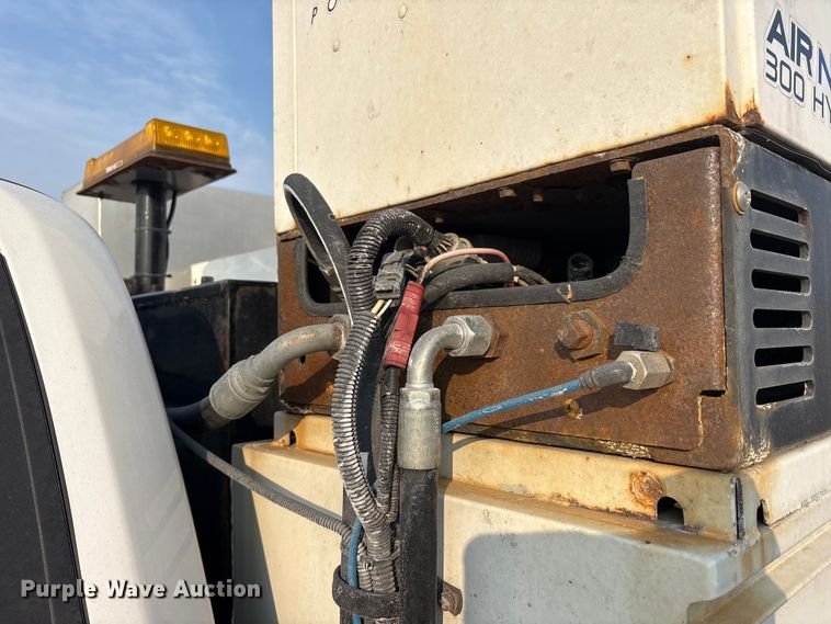 image for item FK1040 2019 Ford F550 Super Duty utility / service truck