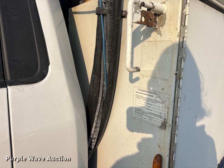 image for item FK1040 2019 Ford F550 Super Duty utility / service truck