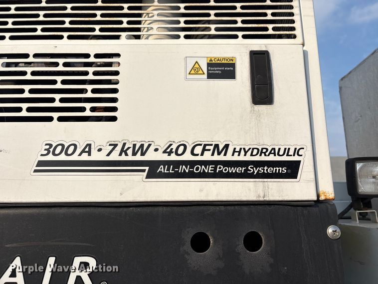 image for item FK1040 2019 Ford F550 Super Duty utility / service truck