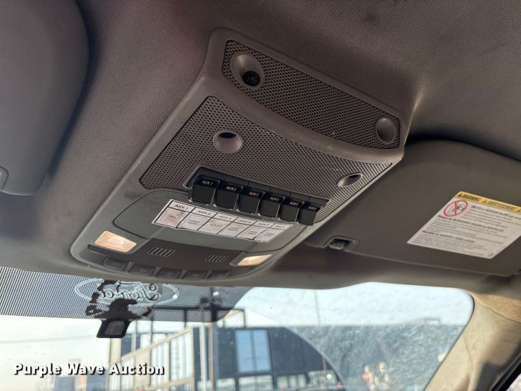 image for item FK1040 2019 Ford F550 Super Duty utility / service truck