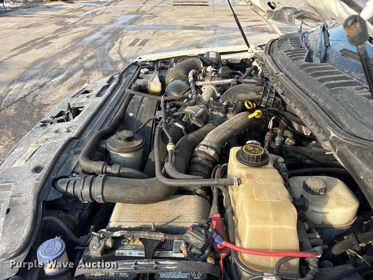 image for item FK1040 2019 Ford F550 Super Duty utility / service truck