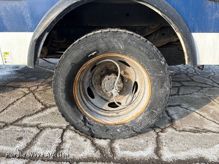 image for item FK1040 2019 Ford F550 Super Duty utility / service truck