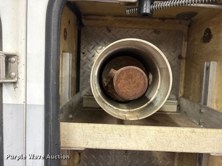 image for item FK1128 2005 GMC C8500 digger derrick truck