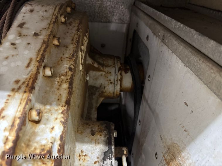 image for item FK1128 2005 GMC C8500 digger derrick truck