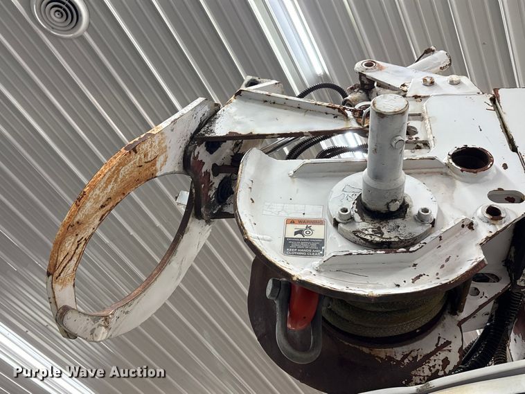 image for item FK1128 2005 GMC C8500 digger derrick truck