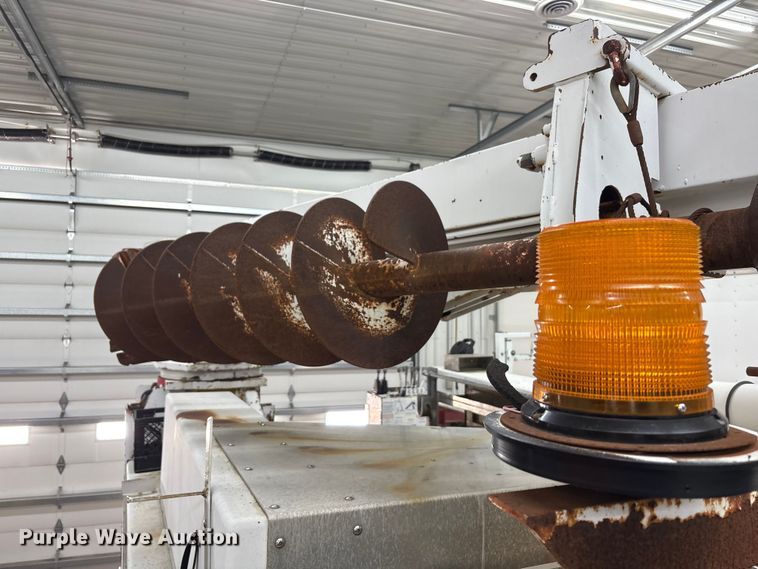 image for item FK1128 2005 GMC C8500 digger derrick truck