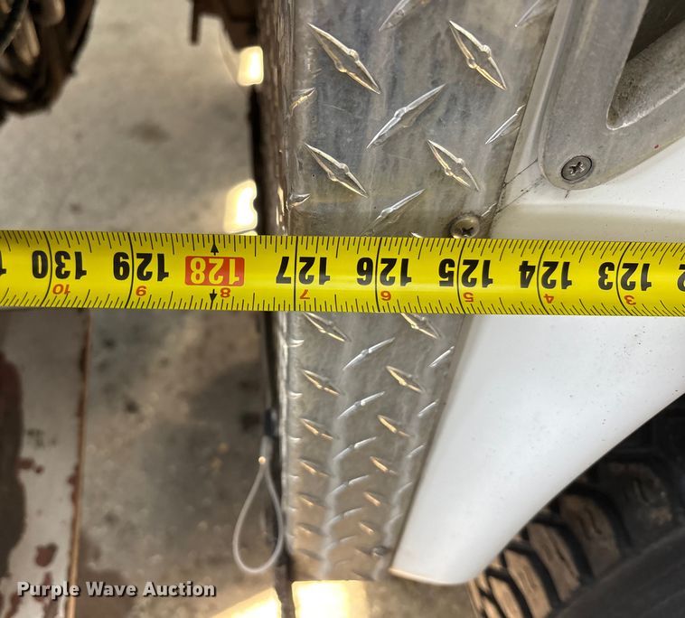 image for item FK1128 2005 GMC C8500 digger derrick truck