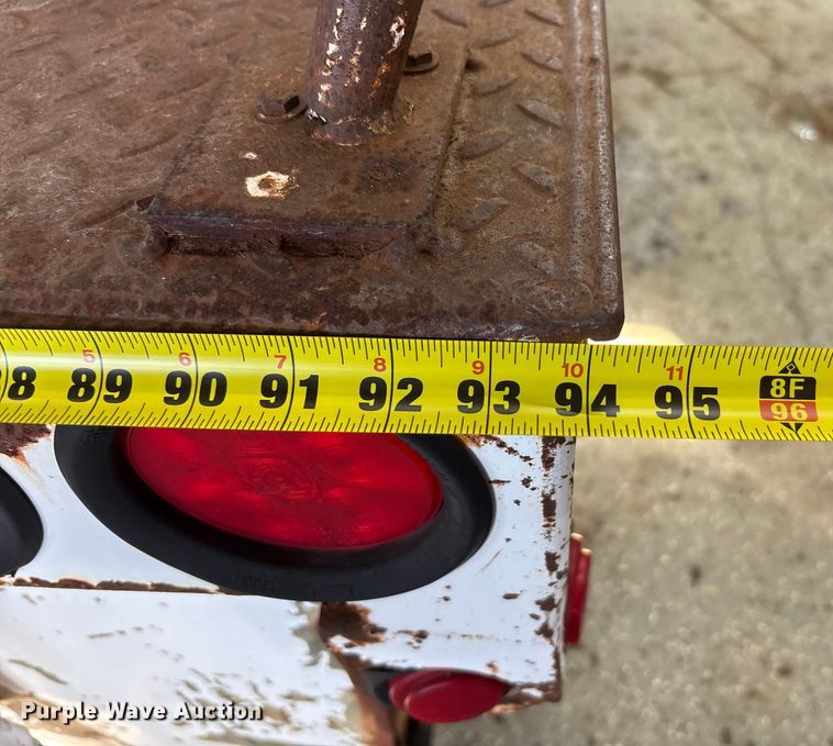 image for item FK1128 2005 GMC C8500 digger derrick truck