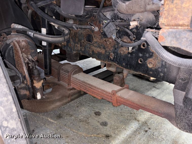 image for item FK1128 2005 GMC C8500 digger derrick truck