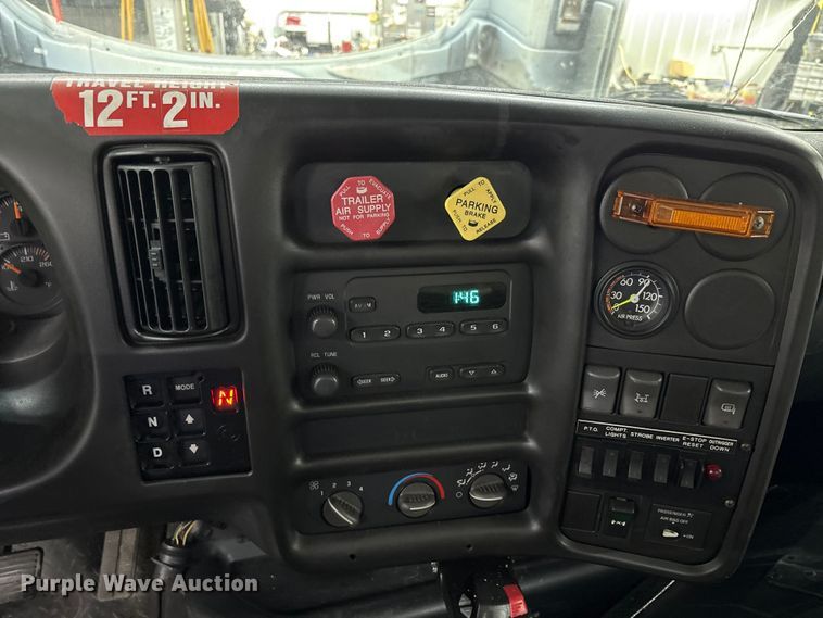 image for item FK1128 2005 GMC C8500 digger derrick truck