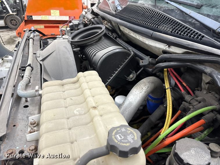 image for item FK1128 2005 GMC C8500 digger derrick truck