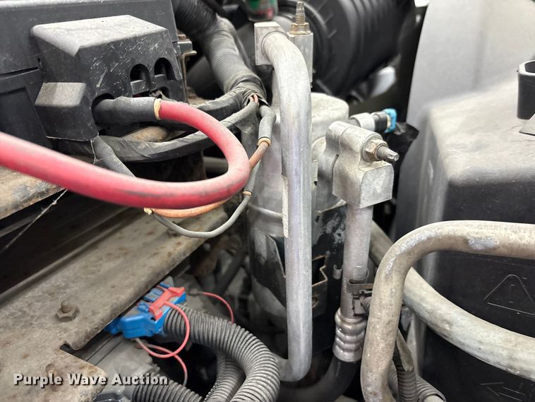 image for item FK1128 2005 GMC C8500 digger derrick truck