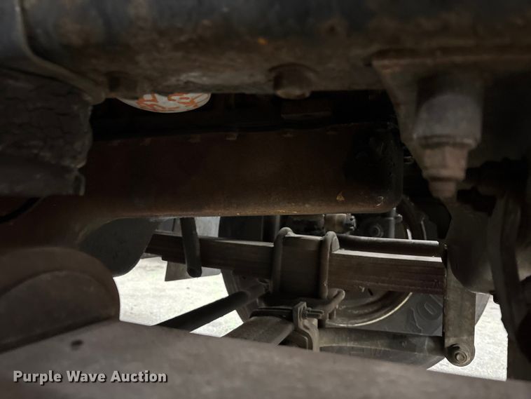 image for item FK1128 2005 GMC C8500 digger derrick truck