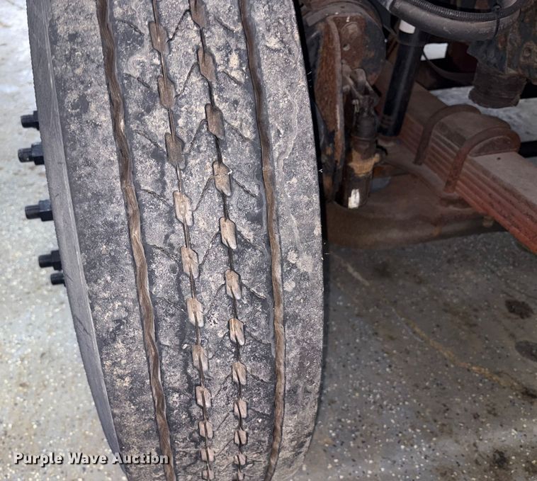 image for item FK1128 2005 GMC C8500 digger derrick truck