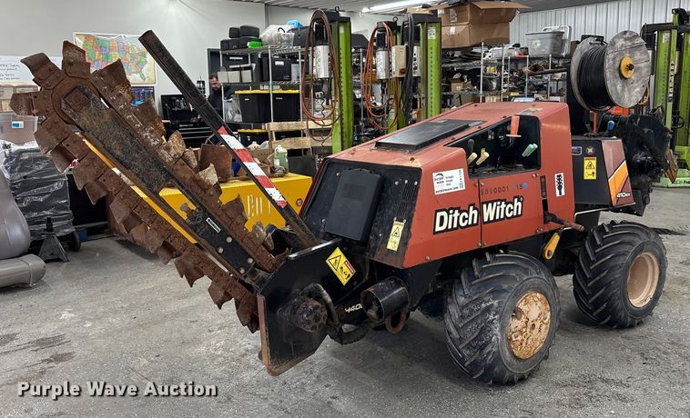 image for item FK1129 2015 Ditch Witch 410SX trencher