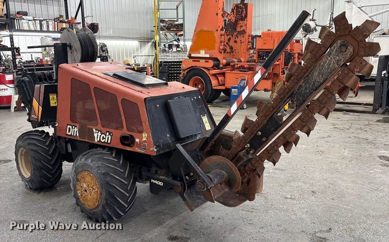 image for item FK1129 2015 Ditch Witch 410SX trencher