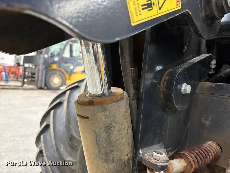 image for item FK1129 2015 Ditch Witch 410SX trencher