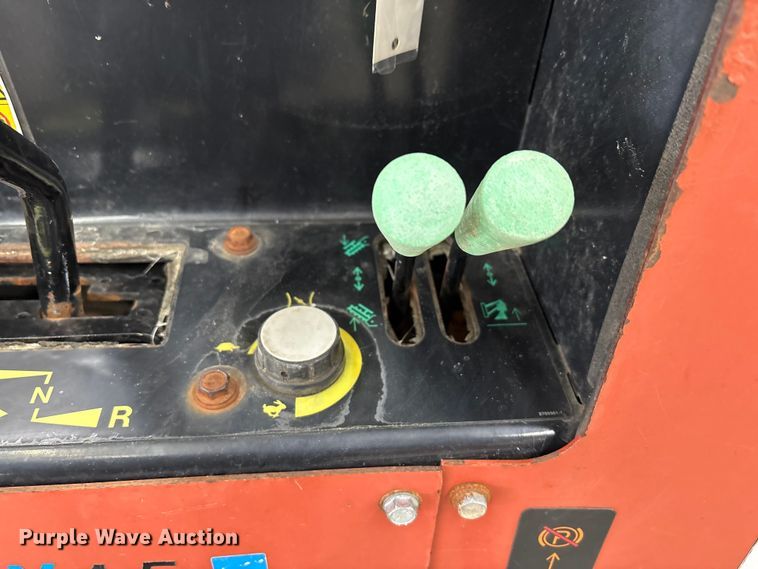 image for item FK1129 2015 Ditch Witch 410SX trencher