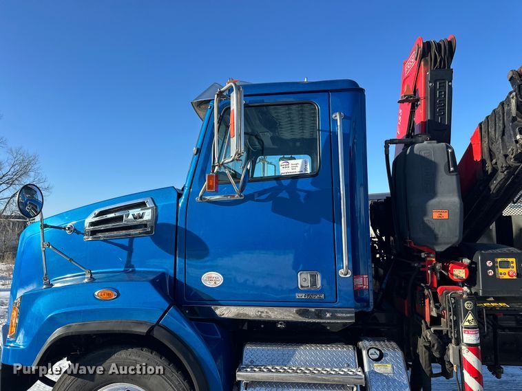 image for item FK1601 2018 Western Star 4700 crane truck