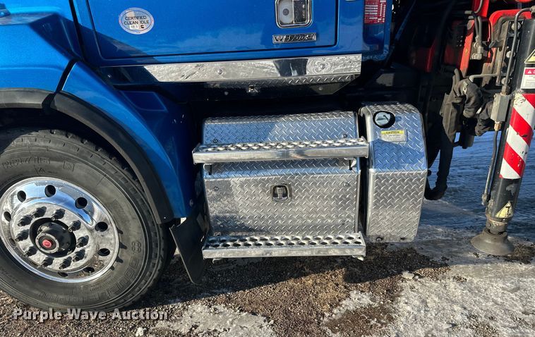 image for item FK1601 2018 Western Star 4700 crane truck