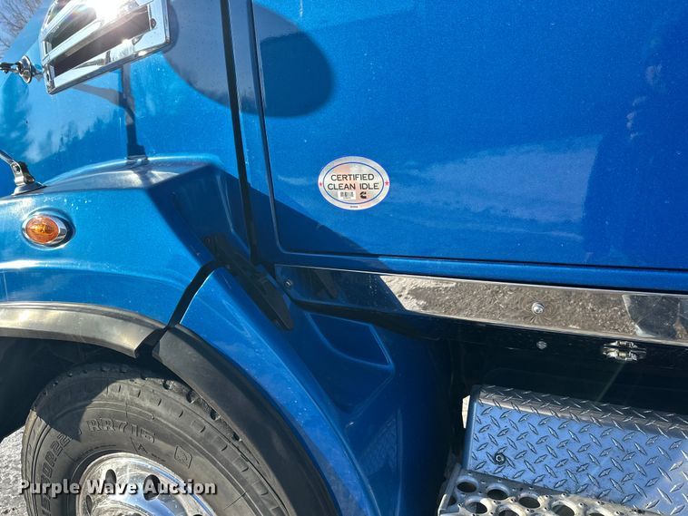 image for item FK1601 2018 Western Star 4700 crane truck