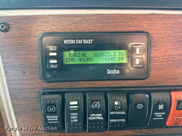 image for item FK1601 2018 Western Star 4700 crane truck