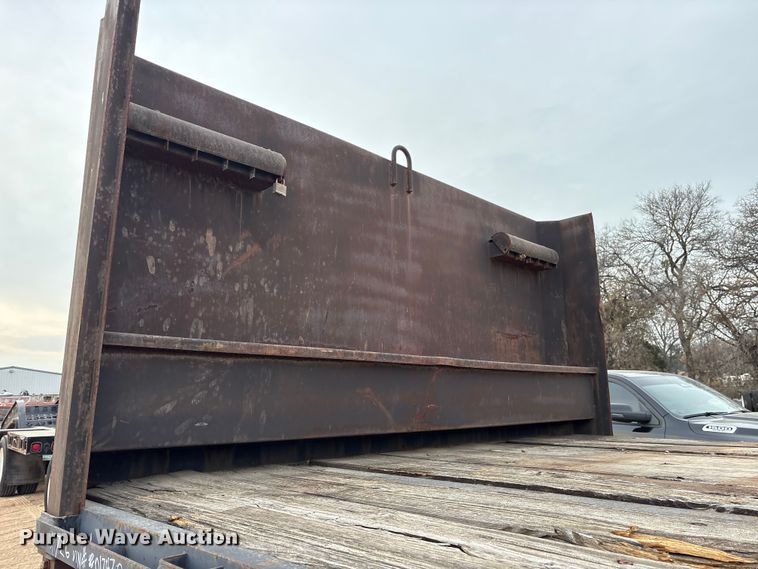 image for item FK2529 1986 Aztec drop deck equipment trailer