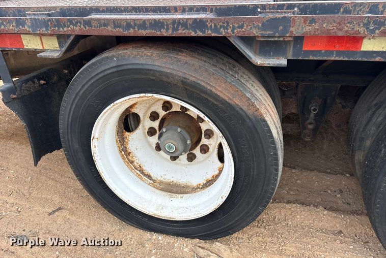 image for item FK2529 1986 Aztec drop deck equipment trailer