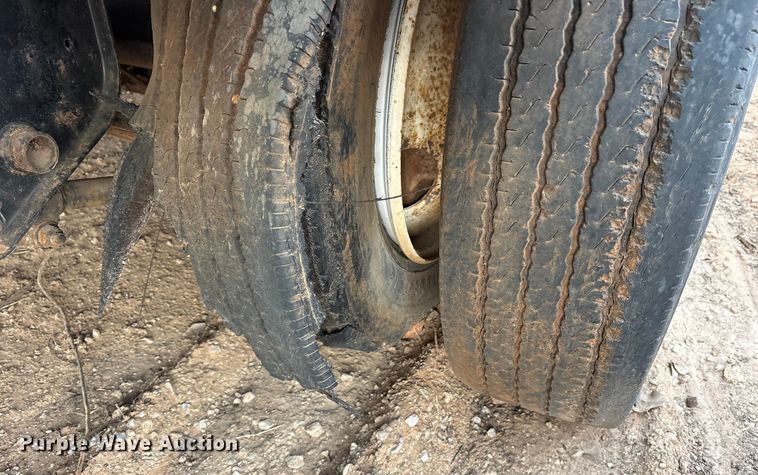 image for item FK2529 1986 Aztec drop deck equipment trailer