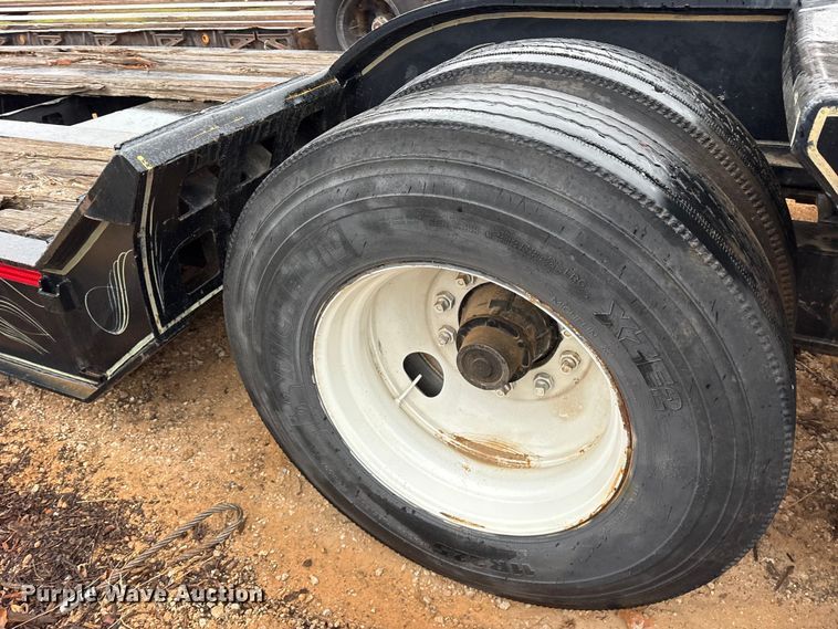 image for item FK2532 1985 Siebert 75T24BTM lowboy equipment trailer