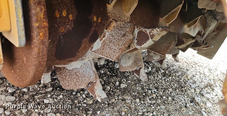 image for item FN5552 Gomaco GT6200 curb machine