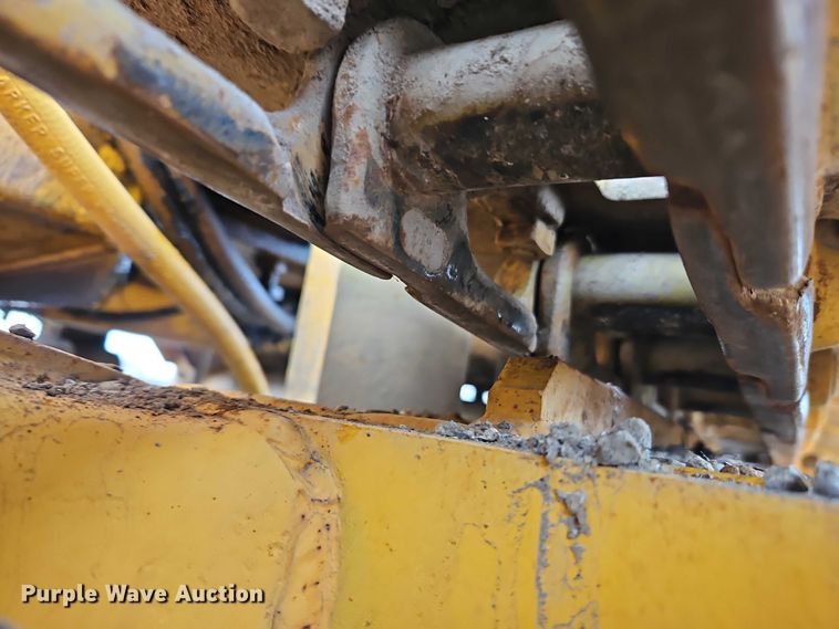 image for item FN5552 Gomaco GT6200 curb machine